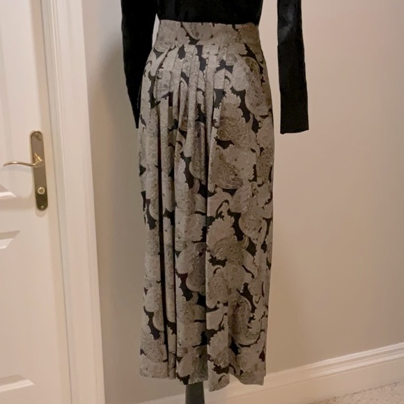Paisley skirt with slit pockets - Picture 4 of 7
